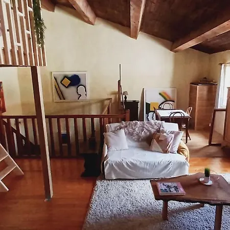 “le Verbe” In De Drome Provencale * Le Poët-Laval